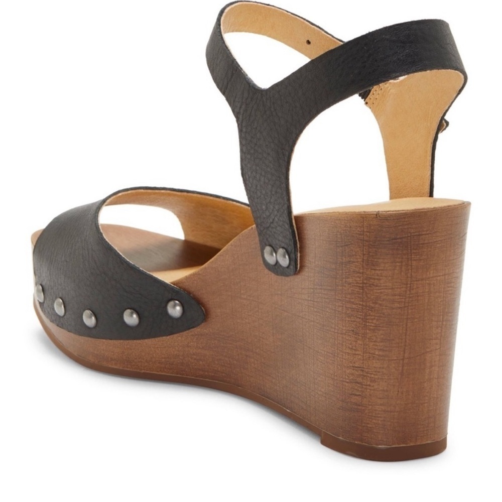 Lucky Brand Shoes Womens 9.5 Sandals Wedge Ankle Strap Leather Studs Black NEW - Picture 2 of 2